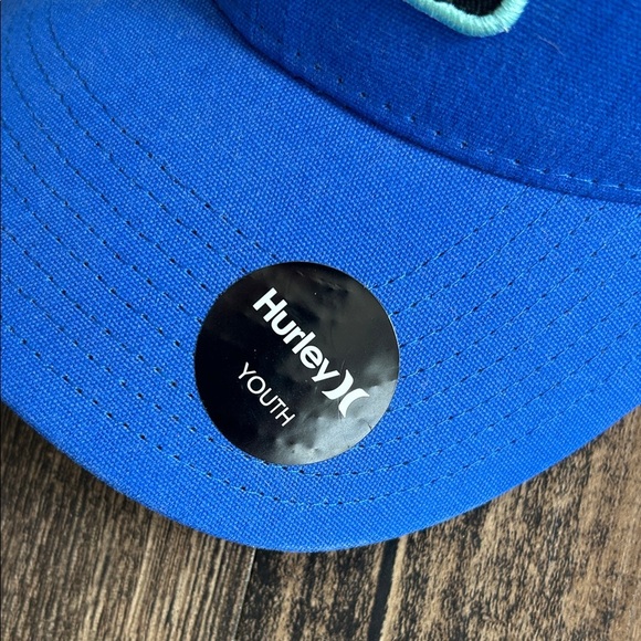 Youth boys Hurley Blue and Black Logo Trucker Cap - Picture 2 of 4